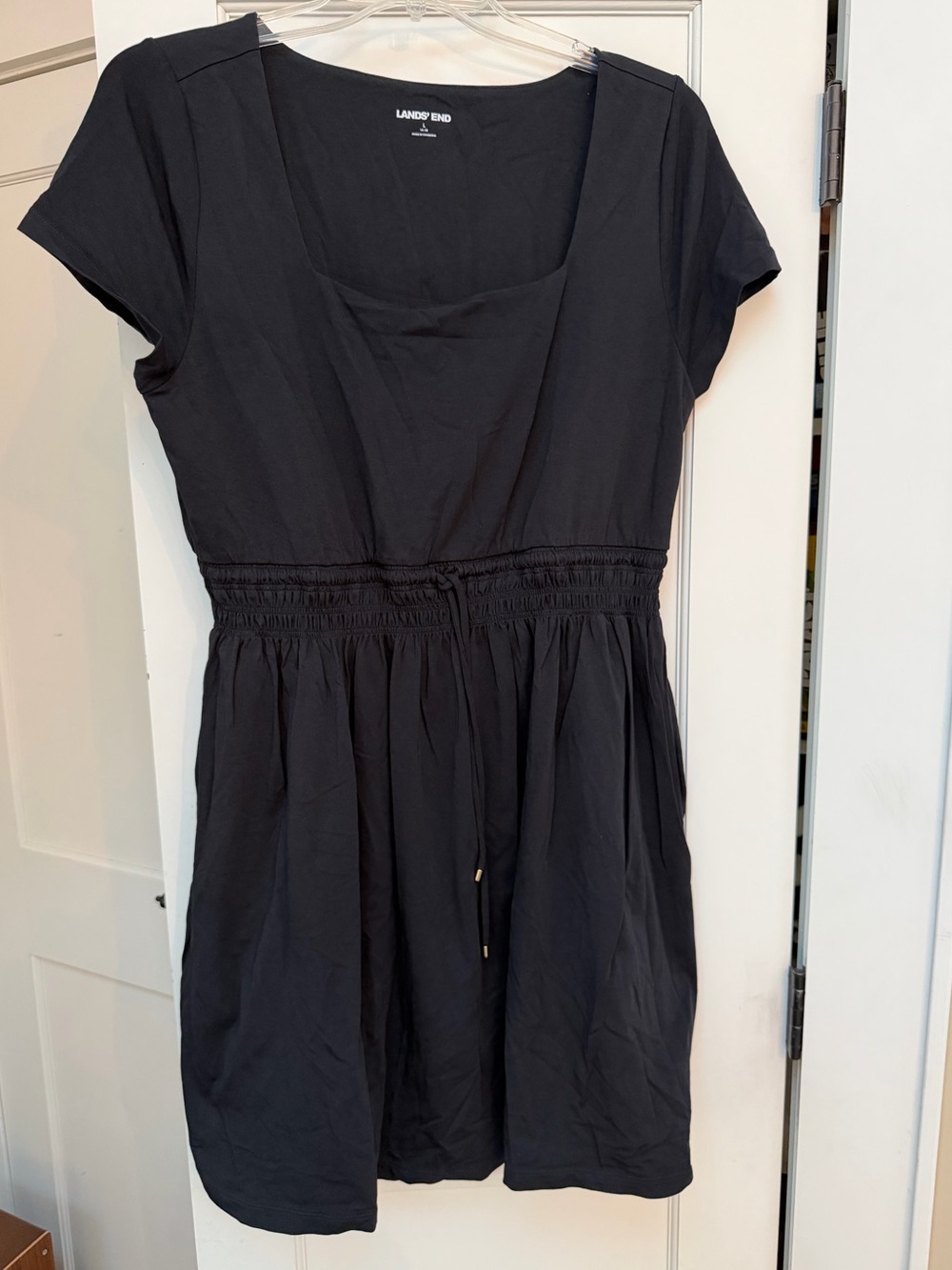 EUC LANDS END SQUARE NECK BLACK STRETCHY COTTON POOL OR BEACH COVERUP TIE WAIST